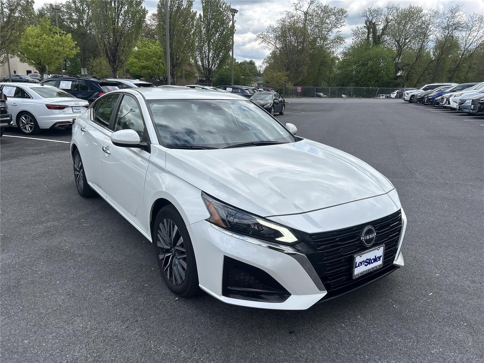 Used 2023 Nissan Altima 2.5 SV image 7