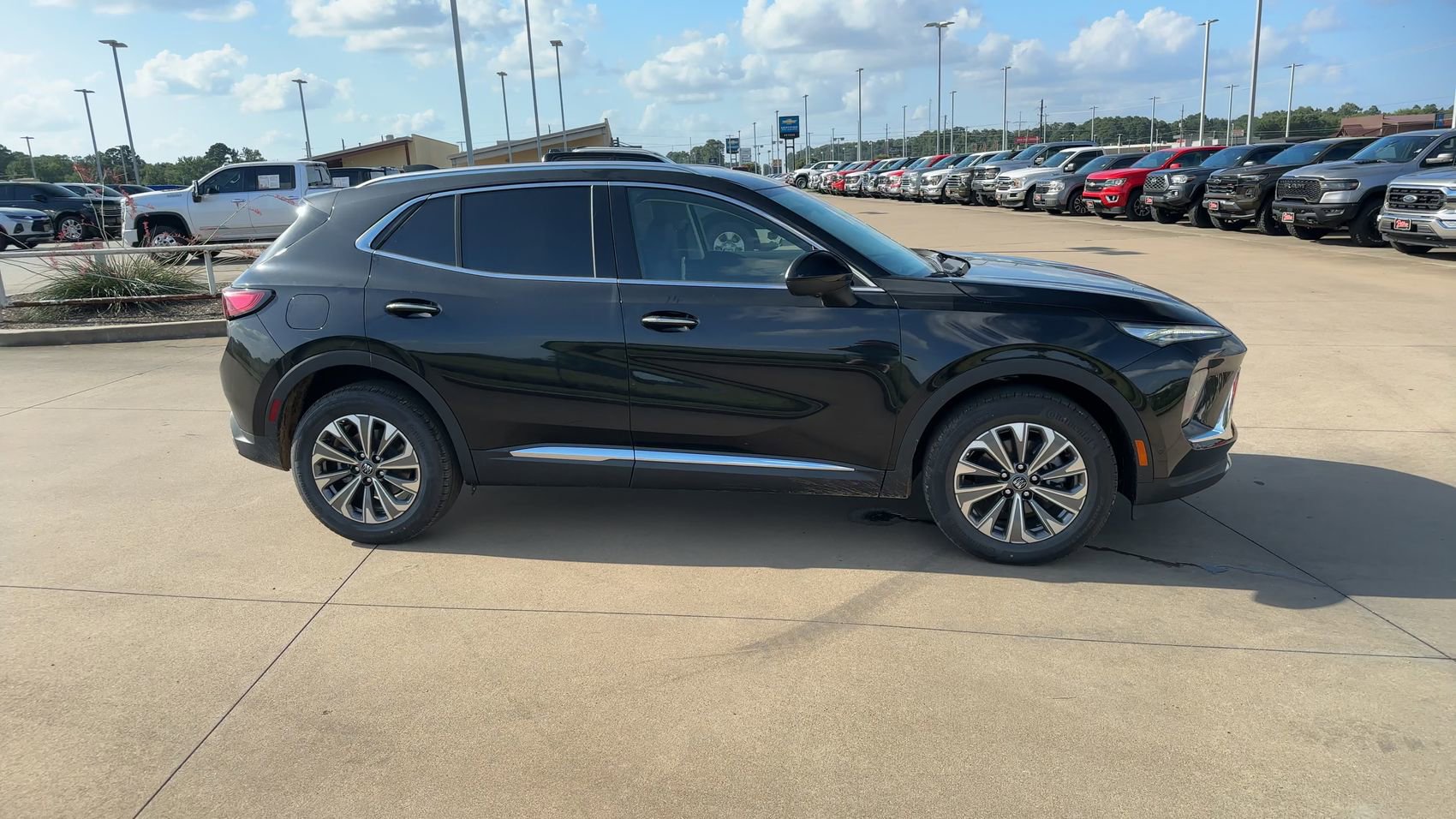 New 2025 Buick Envision Preferred AWD/4WD image 9