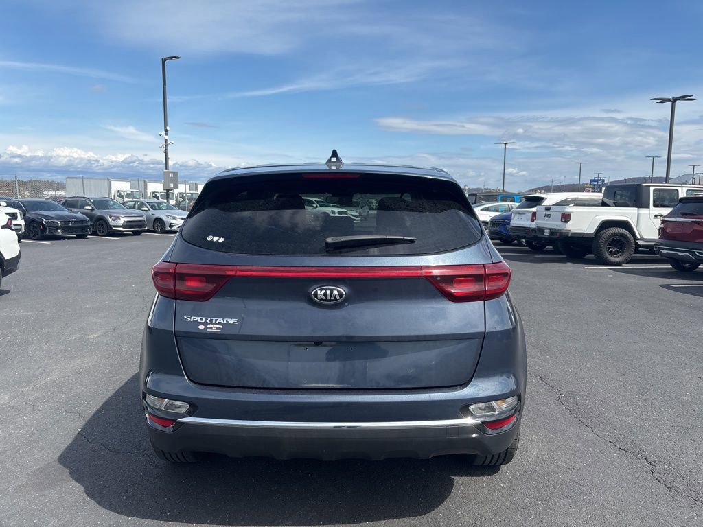 Used 2022 Kia Sportage LX image 4
