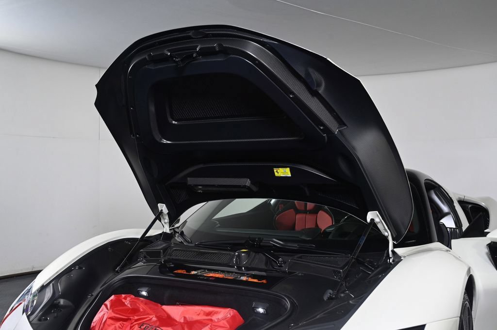 Certified 2024 Ferrari SF90 Spider AWD/4WD image 28