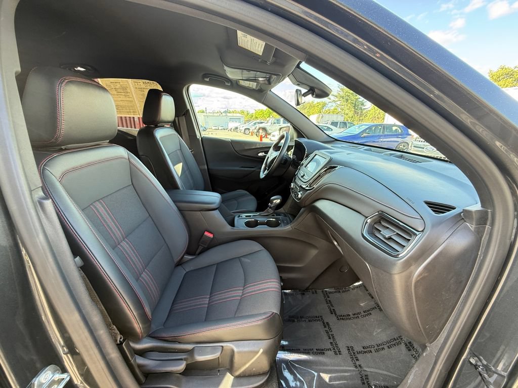Used 2023 Chevrolet Equinox RS AWD/4WD image 27