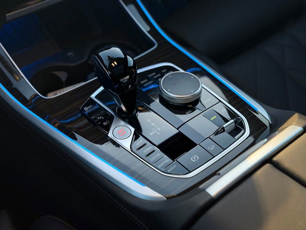 Used 2023 BMW X5 xDrive45e image 18