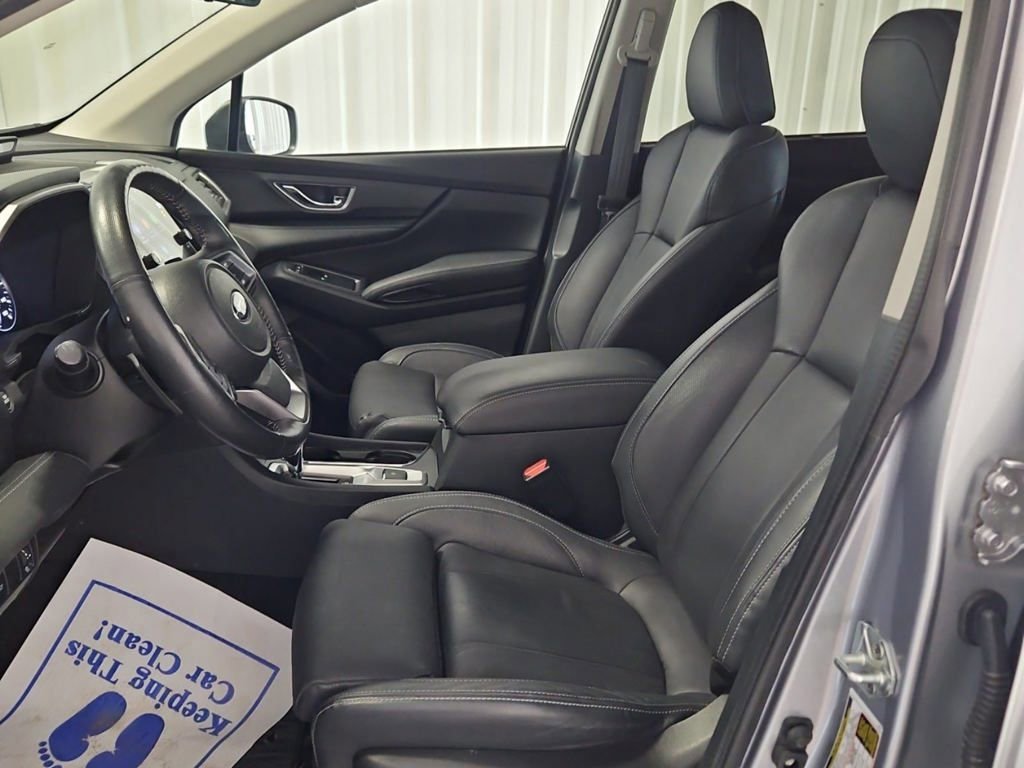 Used 2023 Subaru Ascent Limited image 3
