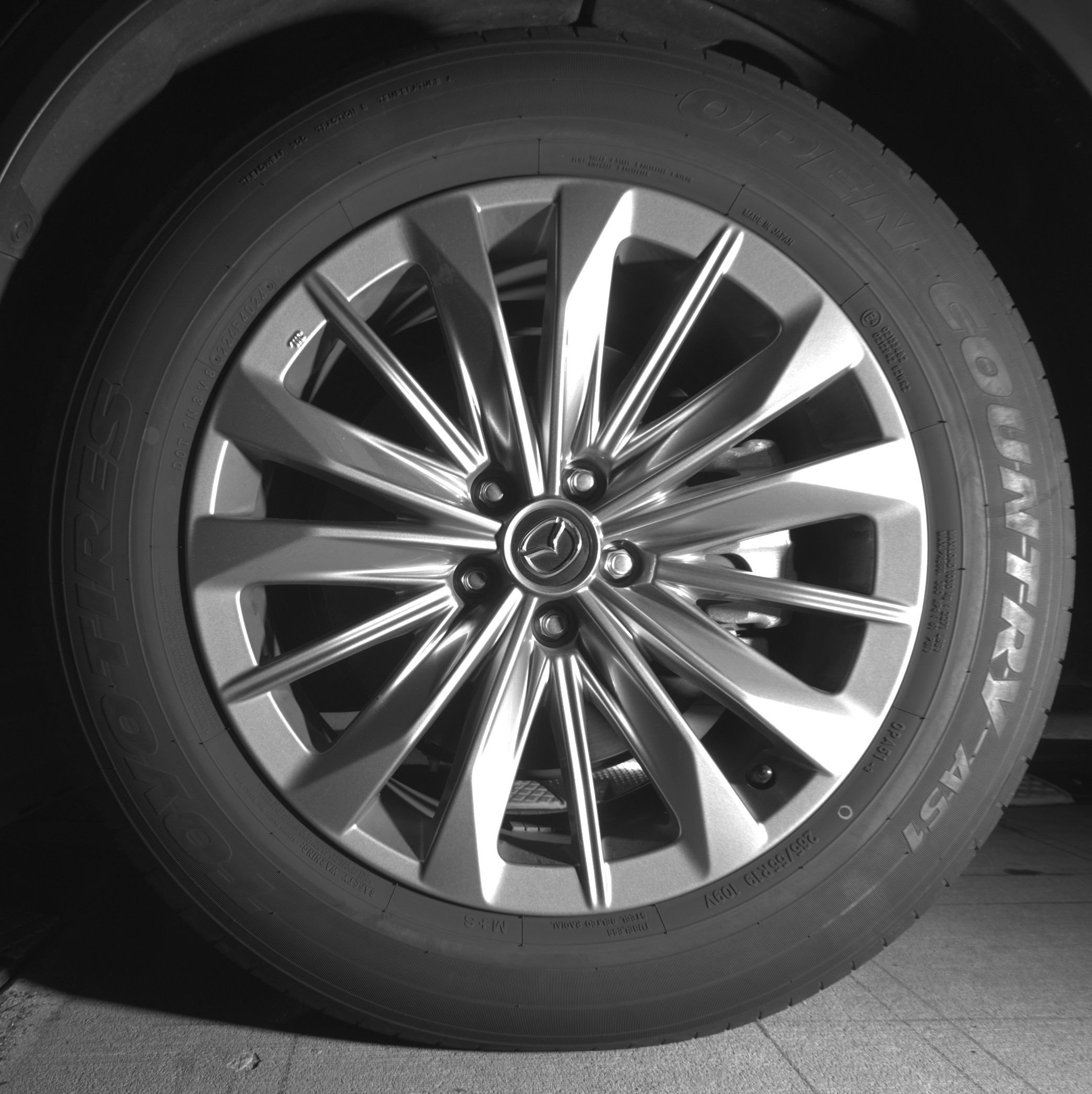 Used 2025 MAZDA CX-90 3.3 Turbo w/ Preferred Package image 12