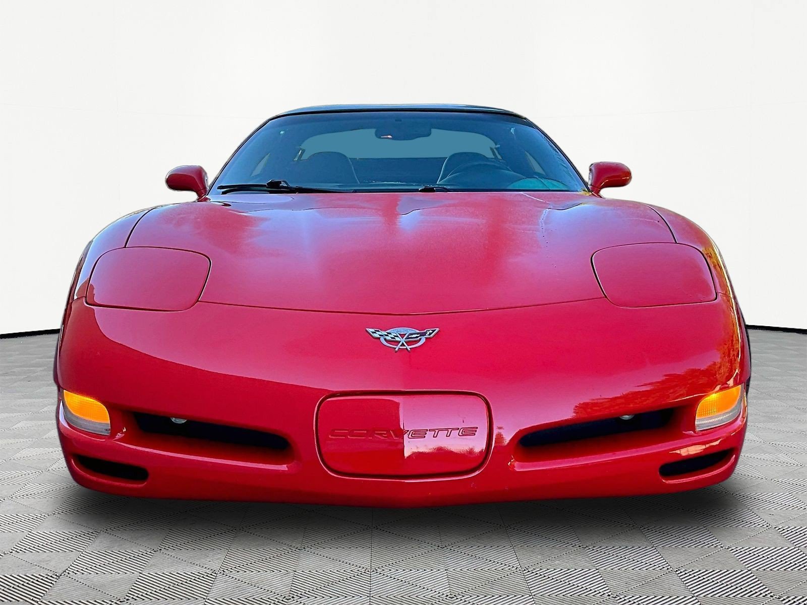 Used 2003 Chevrolet Corvette Coupe RWD image 2