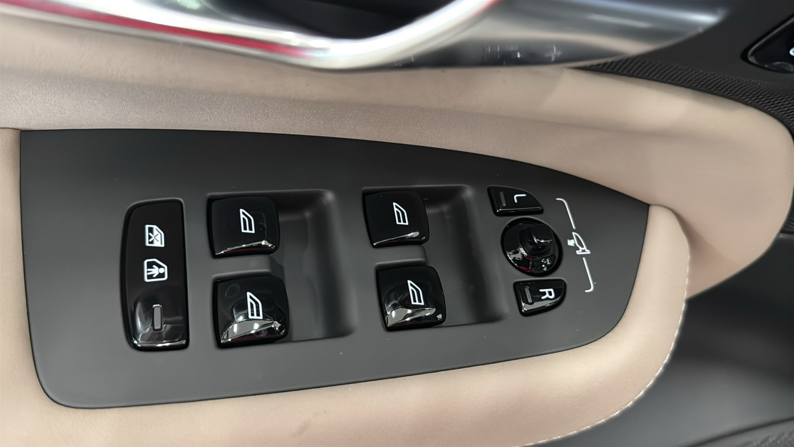 New 2027 Volvo XC90 T8 Ultra AWD/4WD image 22