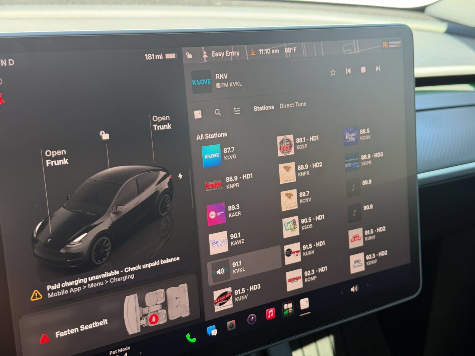 Used 2024 Tesla Model Y 2WD image 18
