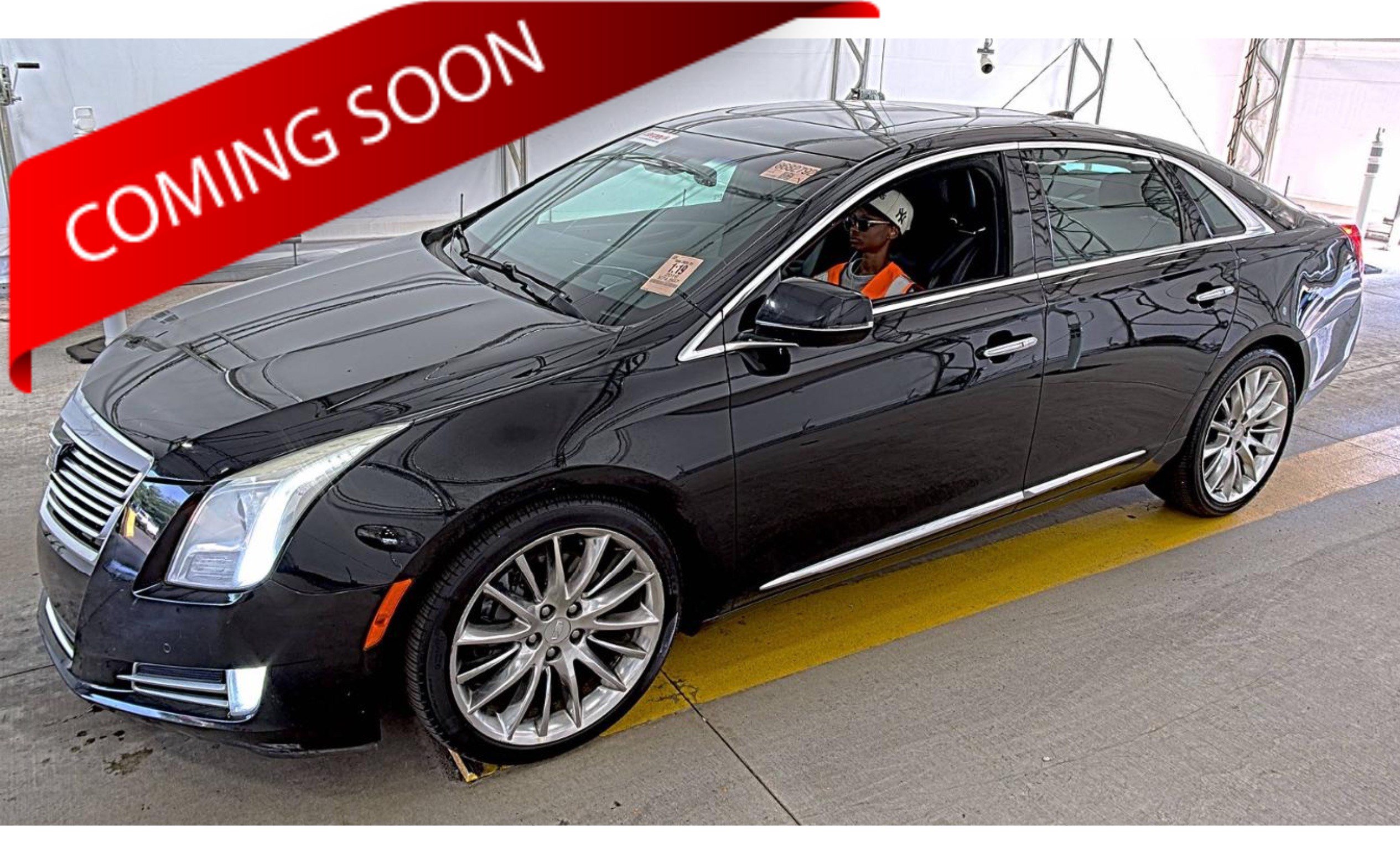 Used 2016 Cadillac XTS Platinum AWD/4WD image 1