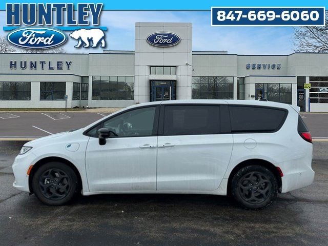 Used 2024 Chrysler Pacifica Limited FWD image 7