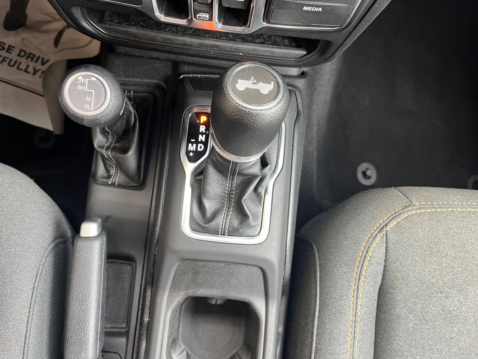 Used 2025 Jeep Wrangler Unlimited Sahara AWD/4WD image 35