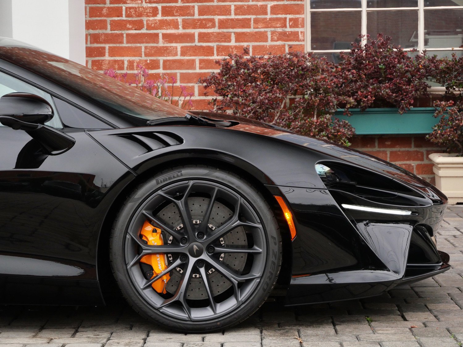 New 2026 McLaren Artura RWD image 7