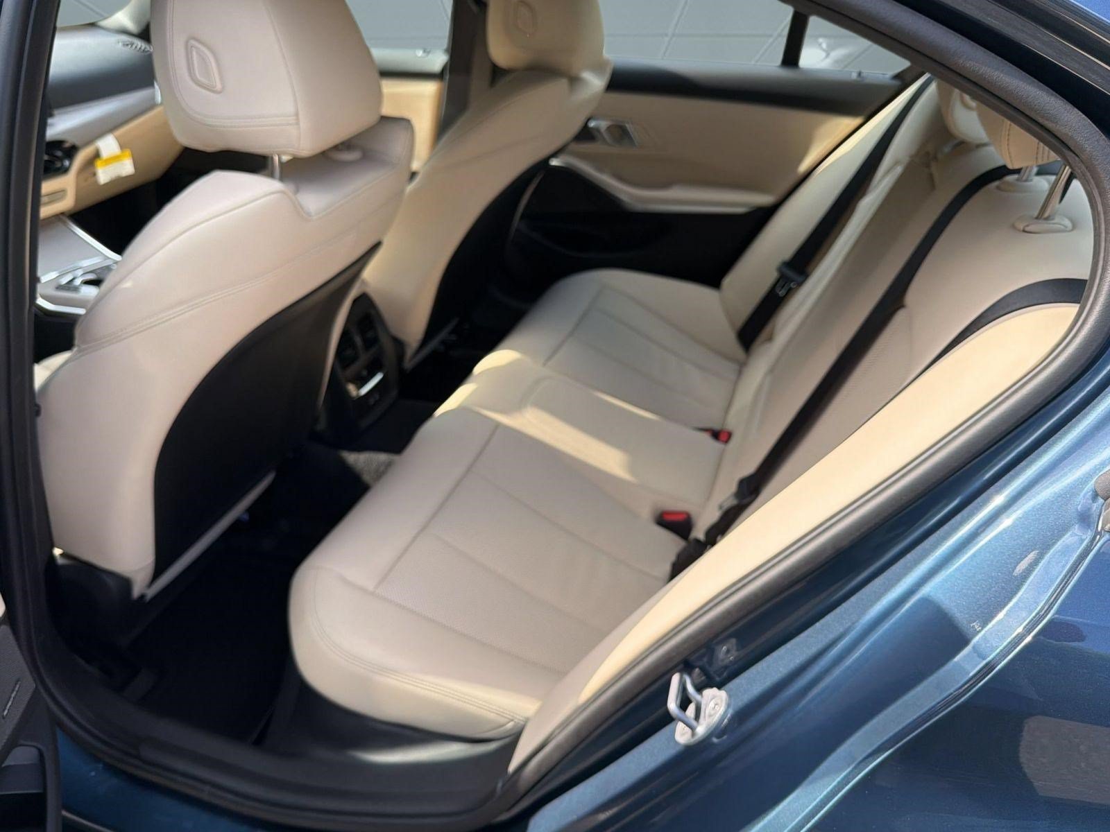 New 2026 BMW 330i Sedan w/ Premium Package RWD image 21