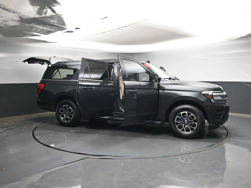Used 2023 Ford Expedition Max XLT AWD/4WD image 52