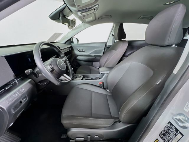 Used 2025 Hyundai Kona SEL image 10