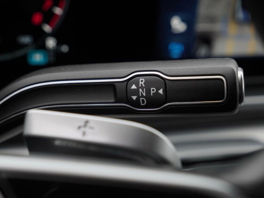 Used 2024 Mercedes-Benz GLE 450e 4MATIC image 11