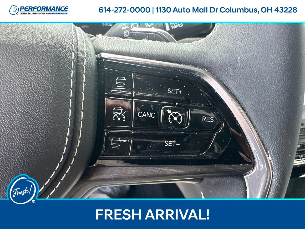 Used 2023 Jeep Grand Cherokee Overland AWD/4WD image 17