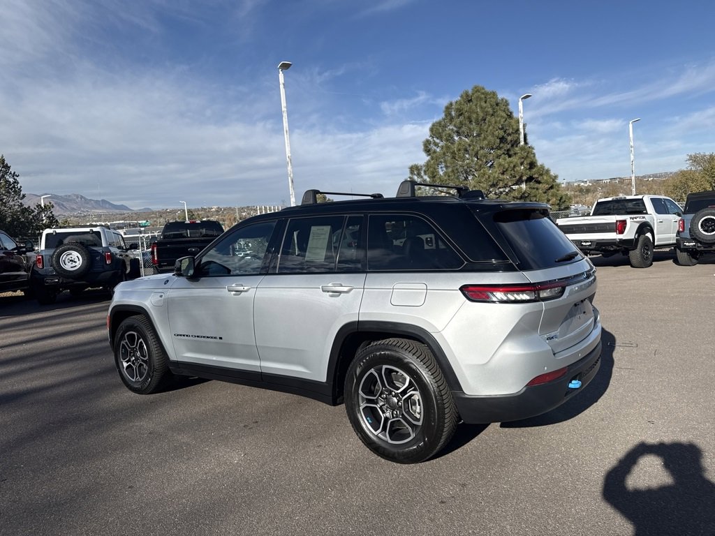 Used 2022 Jeep Grand Cherokee Trailhawk w/ Advanced Protech Group II image 8
