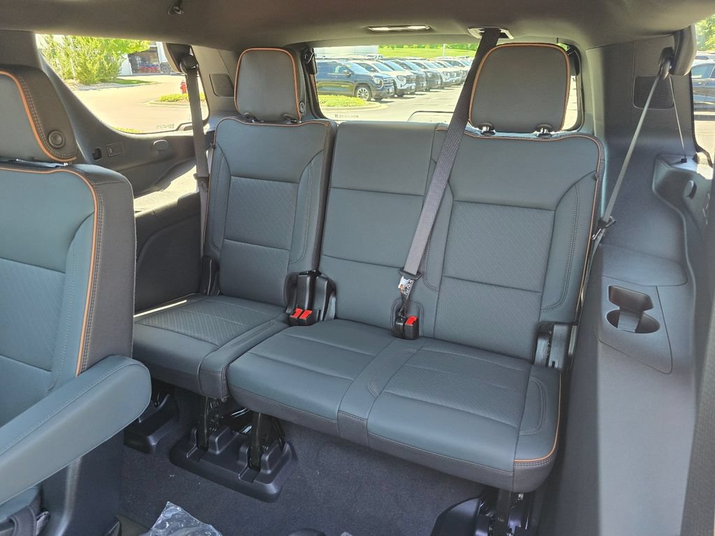 New 2026 GMC Yukon AT4 w/ AT4 Premium Plus Package AWD/4WD image 26