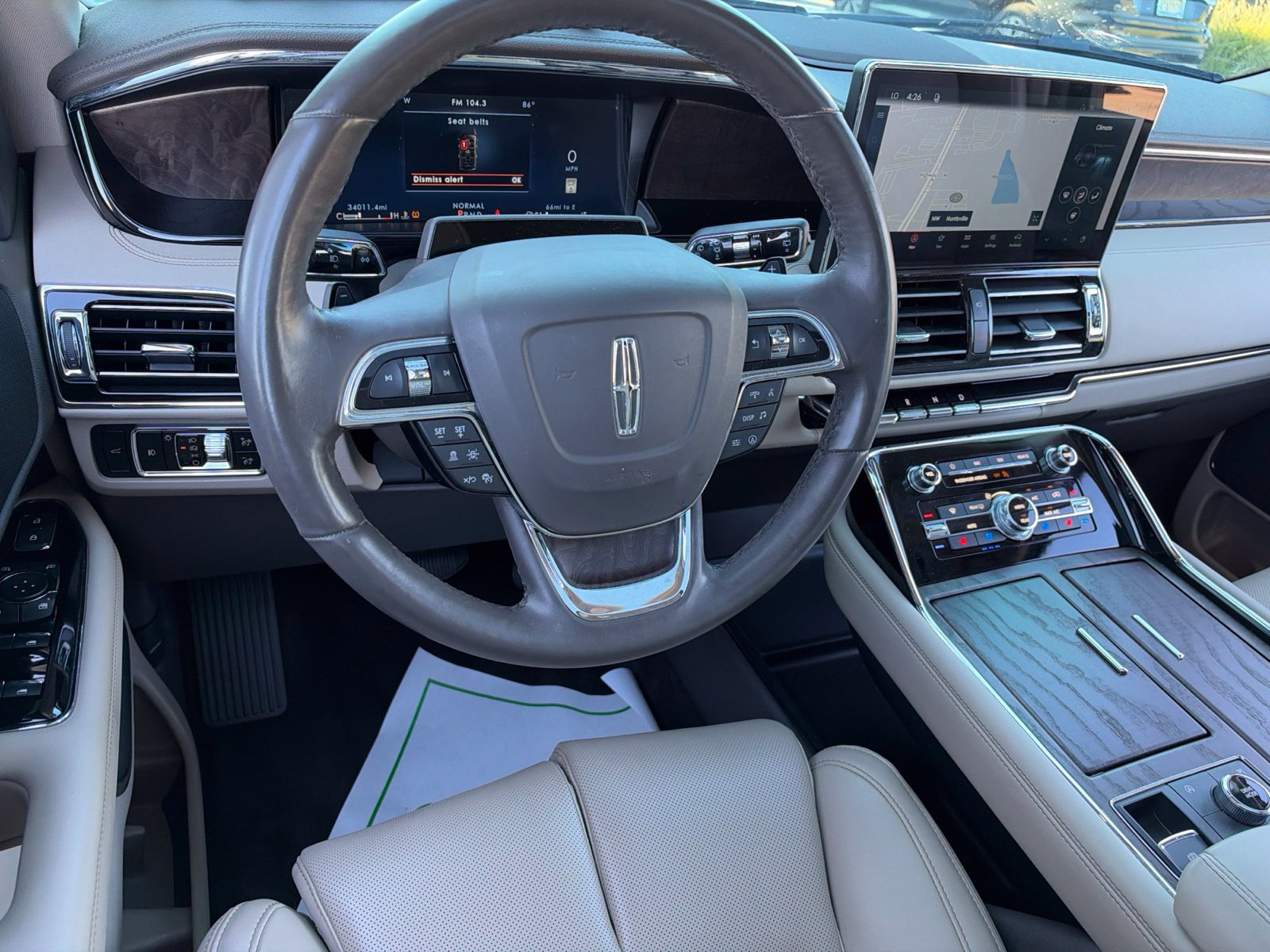 Used 2024 Lincoln Navigator Premiere AWD/4WD image 42