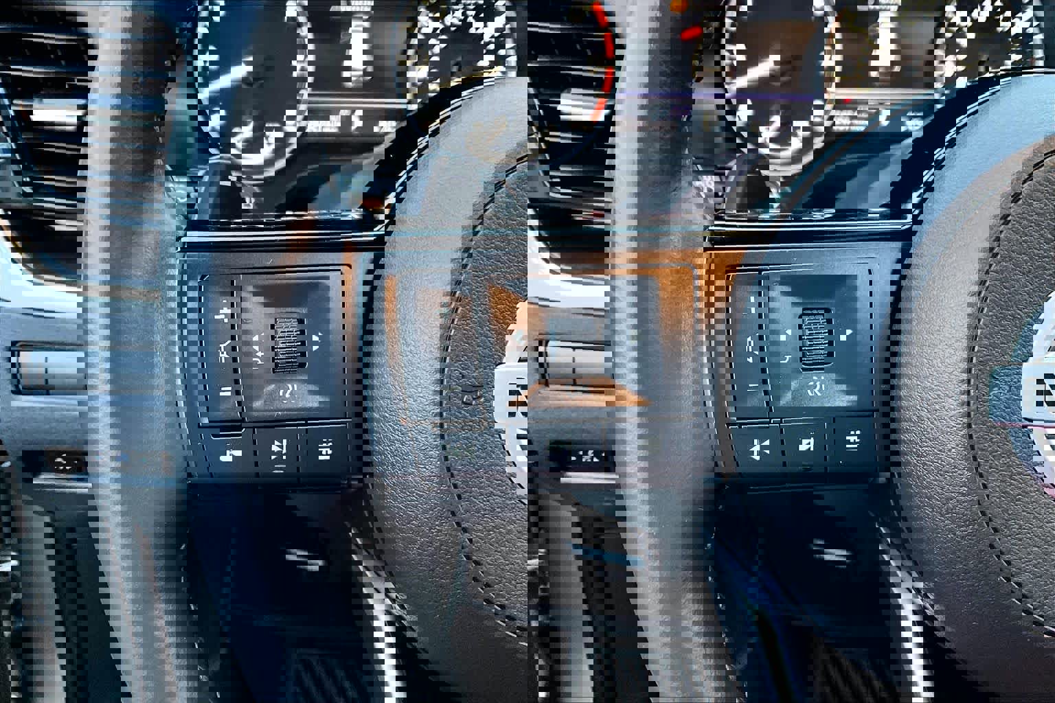 Used 2021 Nissan Rogue SL image 22