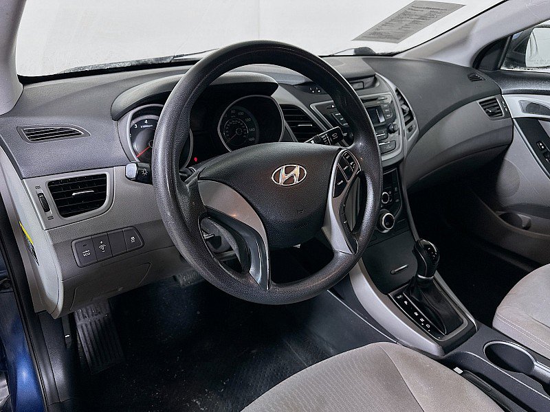 Used 2016 Hyundai Elantra SE image 9