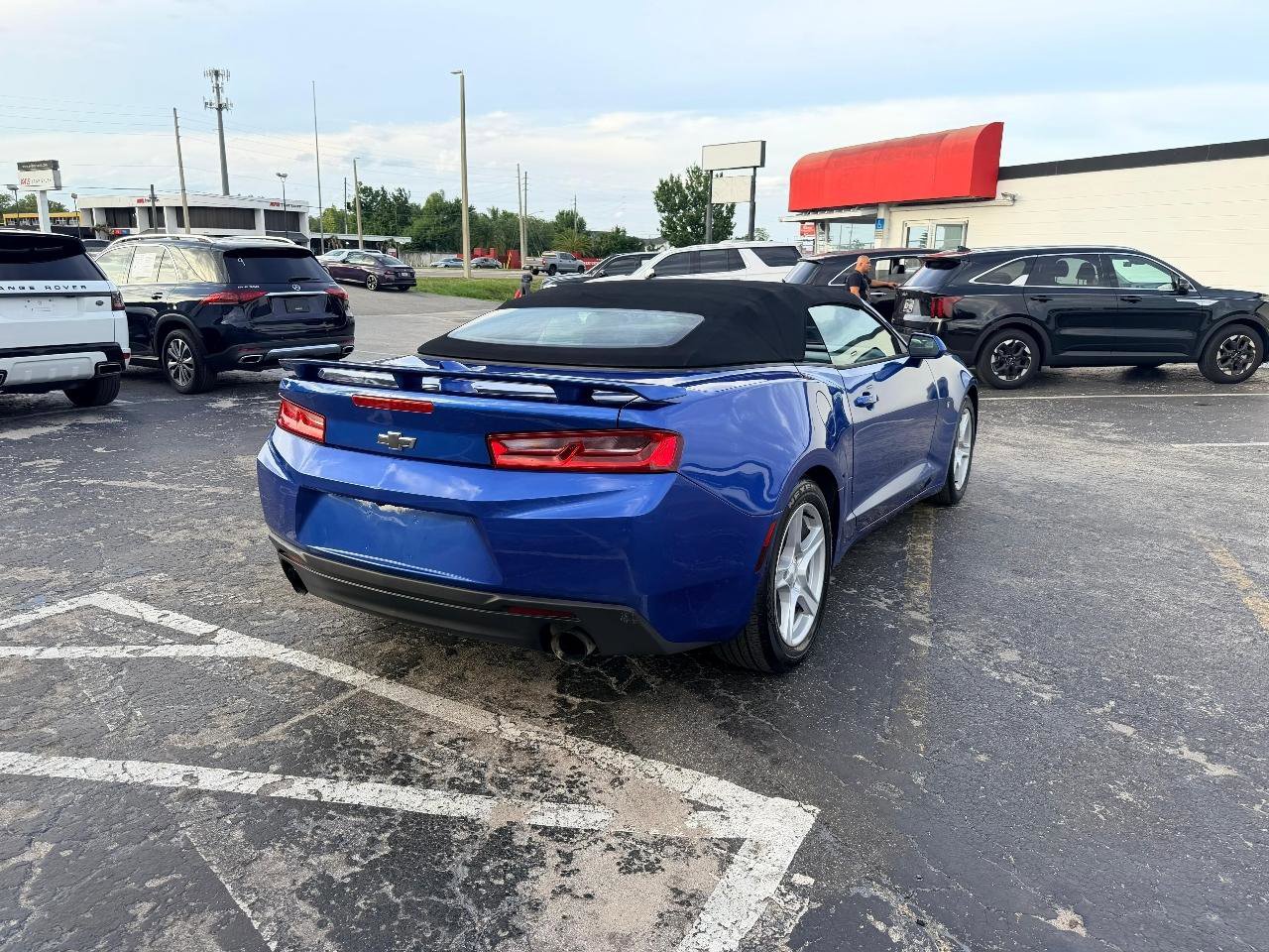 Used 2017 Chevrolet Camaro LT RWD image 12