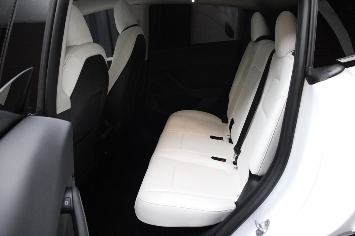 Used 2023 Tesla Model Y Long Range image 30