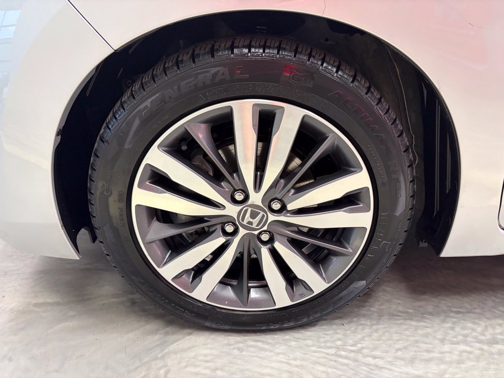 Used 2015 Honda Fit EX image 22
