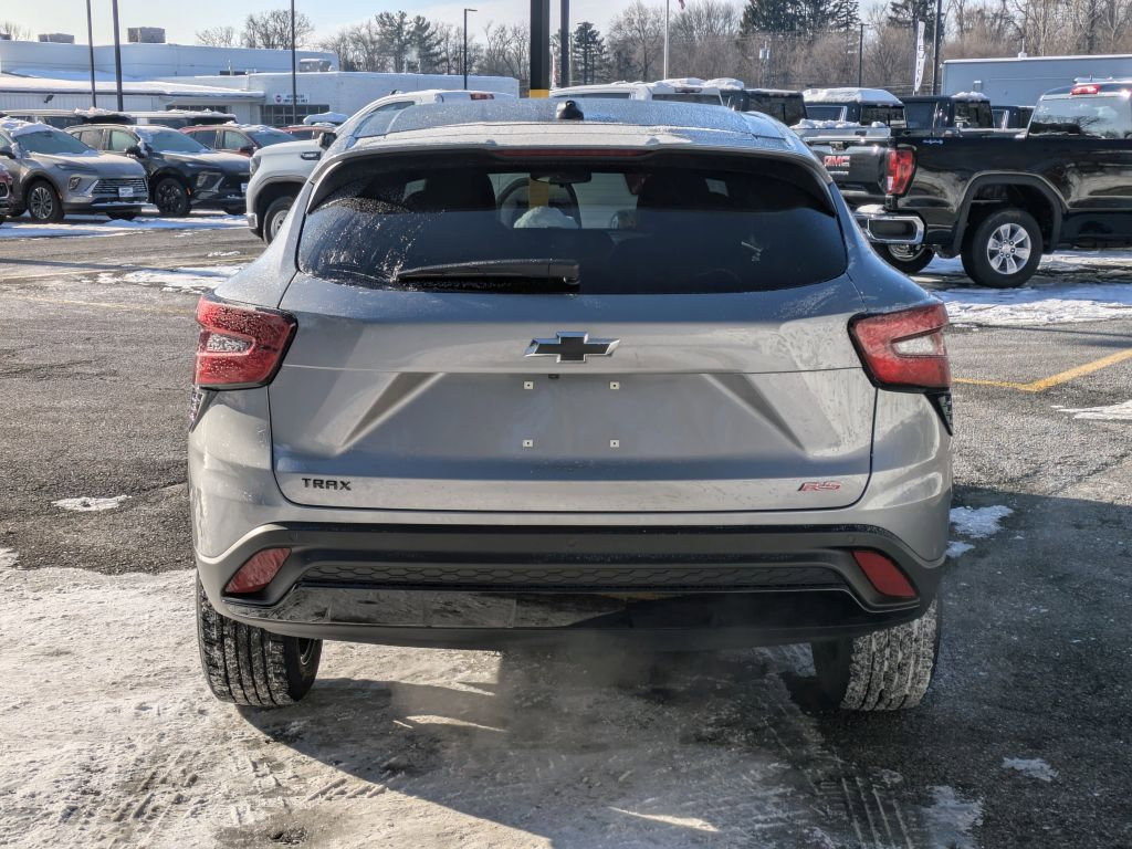 Certified 2025 Chevrolet Trax RS w/ Sunroof Package image 6