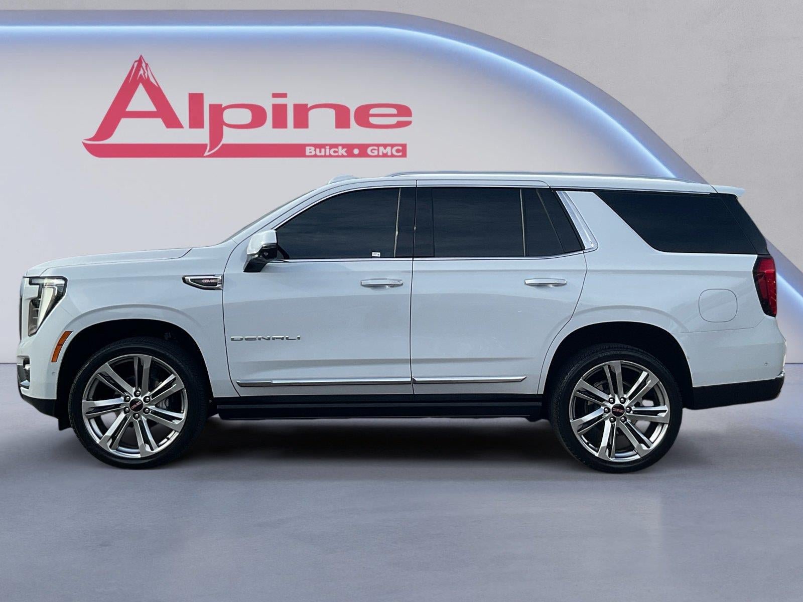 Used 2026 GMC Yukon Denali w/ Denali Reserve Package AWD/4WD image 2