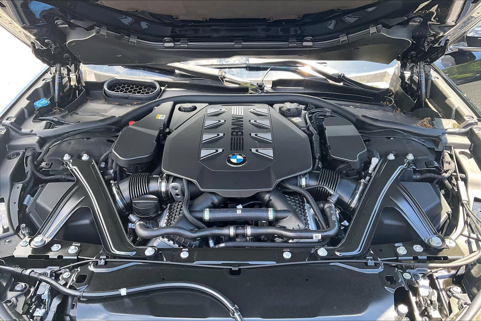 New 2026 BMW 760i xDrive w/ Executive Package AWD/4WD image 16