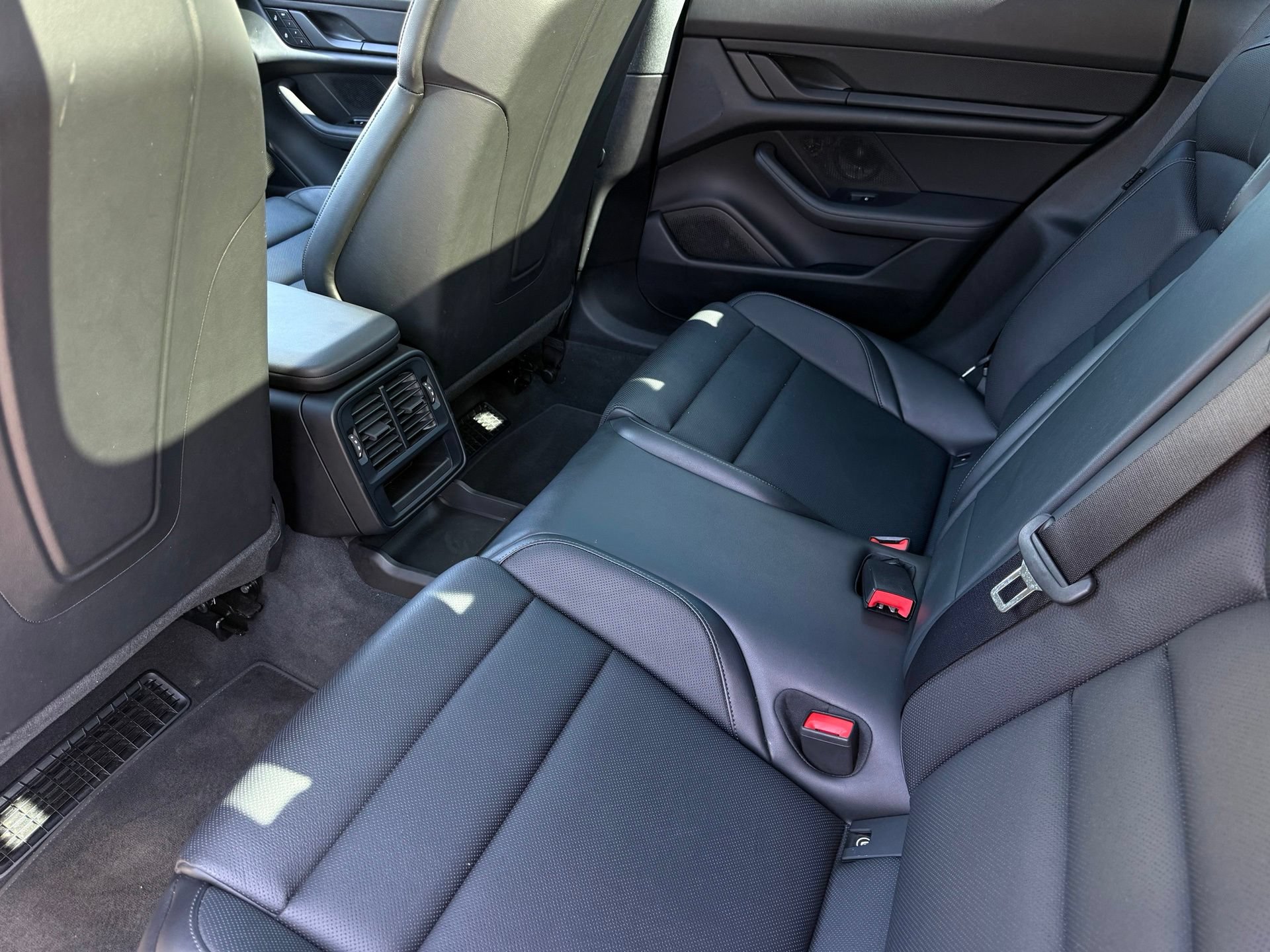 Certified 2023 Porsche Taycan RWD image 32