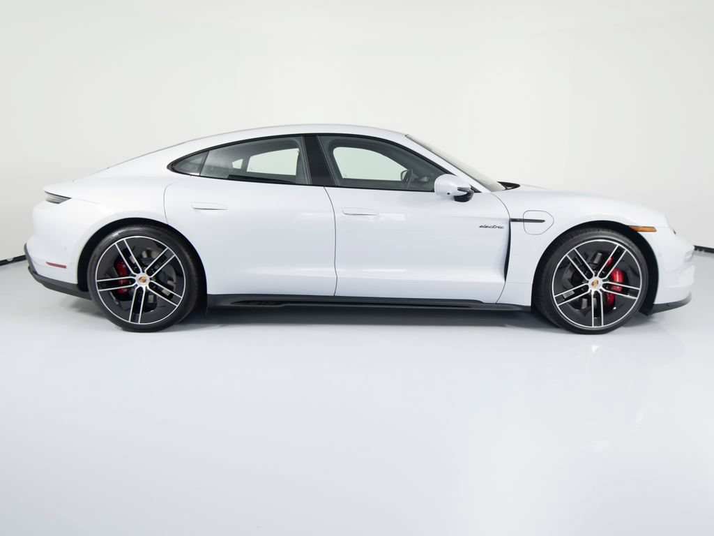New 2026 Porsche Taycan GTS AWD/4WD image 11