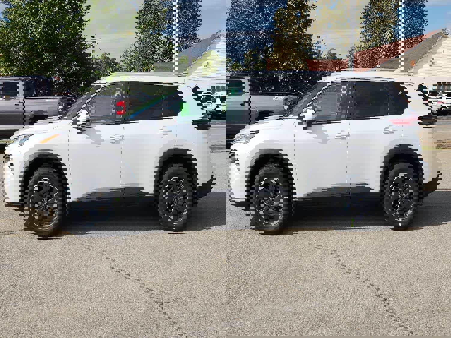 New 2026 Nissan Rogue SV image 5