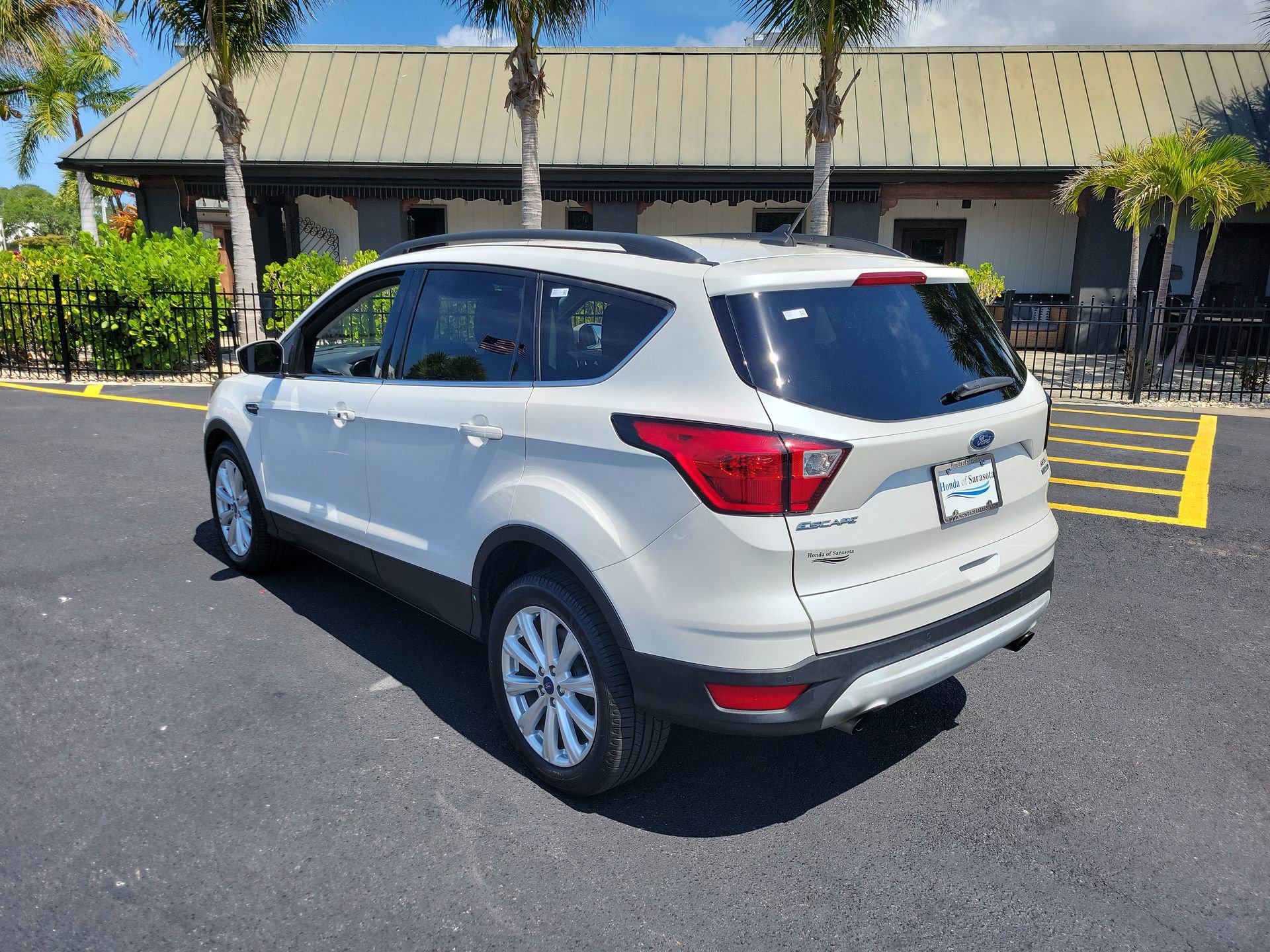 Used 2019 Ford Escape SEL AWD/4WD image 8