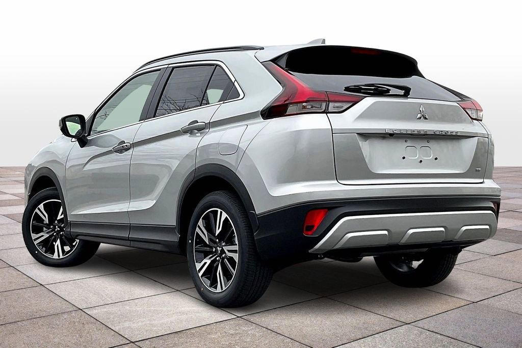 New 2025 Mitsubishi Eclipse Cross SE image 3