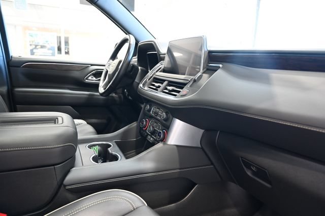 Used 2023 Chevrolet Tahoe Premier AWD/4WD image 14
