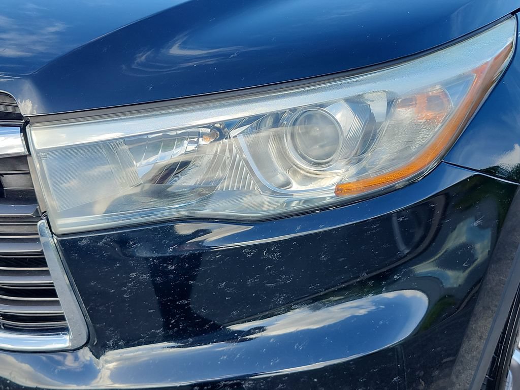 Used 2015 Toyota Highlander XLE FWD image 14