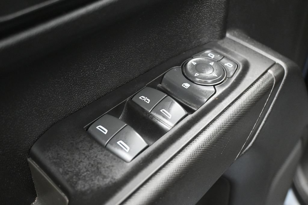 Used 2022 Chevrolet Silverado 1500 Custom w/ Safety Confidence Package AWD/4WD image 14
