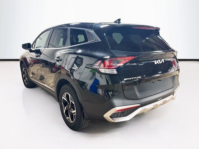 Used 2023 Kia Sportage LX image 5