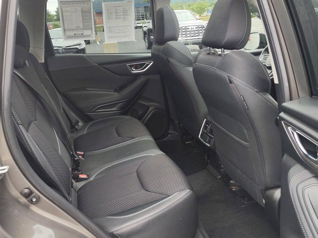 Used 2021 Subaru Forester Premium AWD/4WD image 34