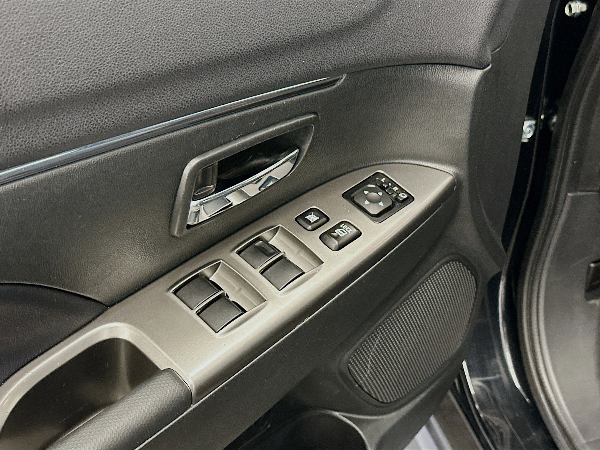 Used 2024 Mitsubishi Outlander Sport SE image 15