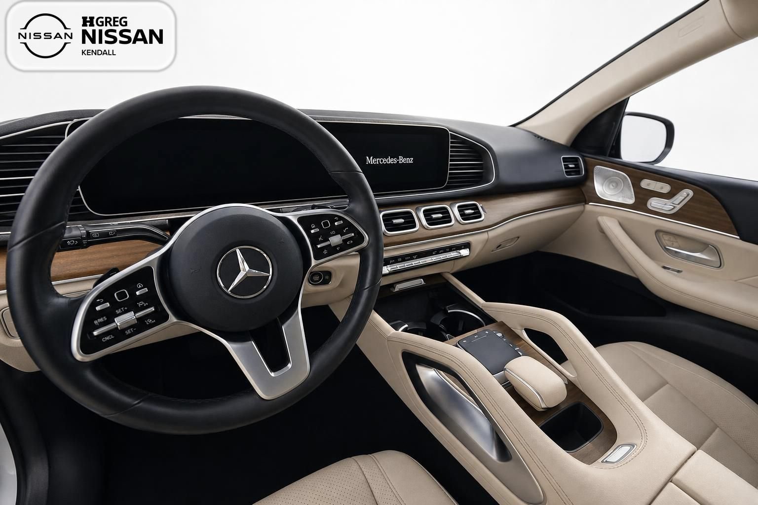 Used 2021 Mercedes-Benz GLE 350 w/ Premium Package image 8