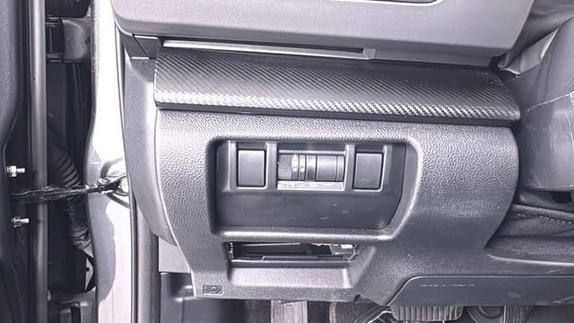 Used 2024 Subaru Crosstrek 2.0i Premium image 32