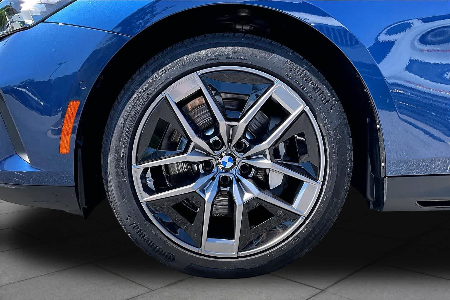 Used 2026 BMW 530i RWD image 11