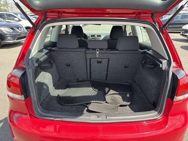 Used 2011 Volkswagen Golf 2-Door FWD image 12