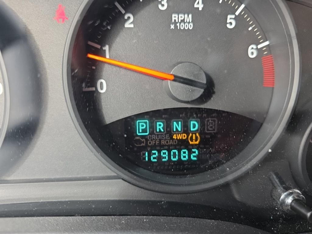 Used 2013 Jeep Compass Latitude w/ Sun/Sound Group image 22