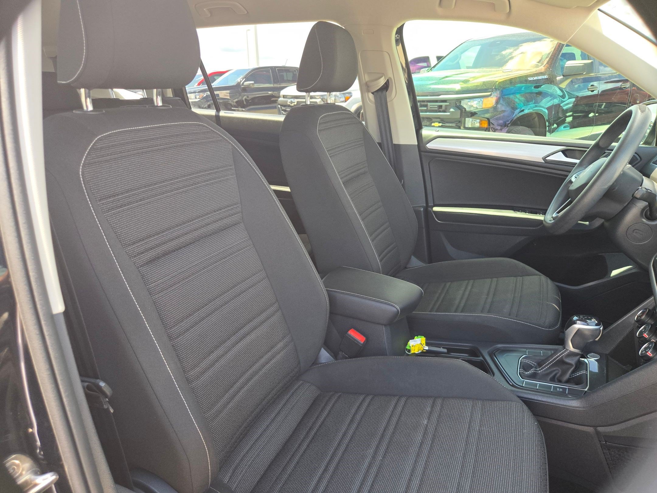 Used 2022 Volkswagen Tiguan S FWD image 24
