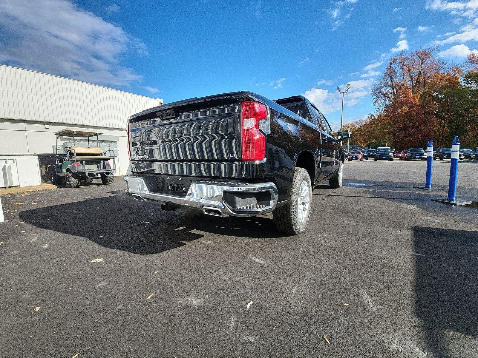 New 2026 Chevrolet Silverado 1500 LT w/ Z71 Off-Road Package image 5