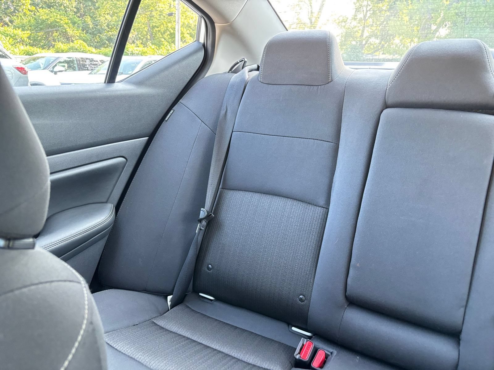 Used 2025 Nissan Altima 2.5 SV FWD image 39